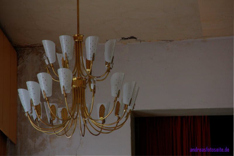Deckenlampe Saal