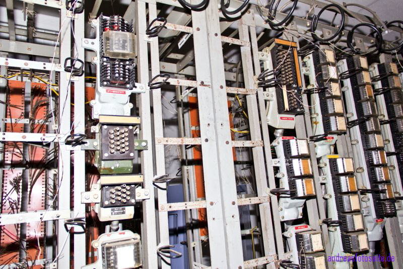 Kabel in alle Richtungen